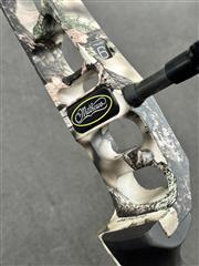 Mathews Halon 6 RH Compound Bow - Draw Weight 70lbs - Draw Length 31
